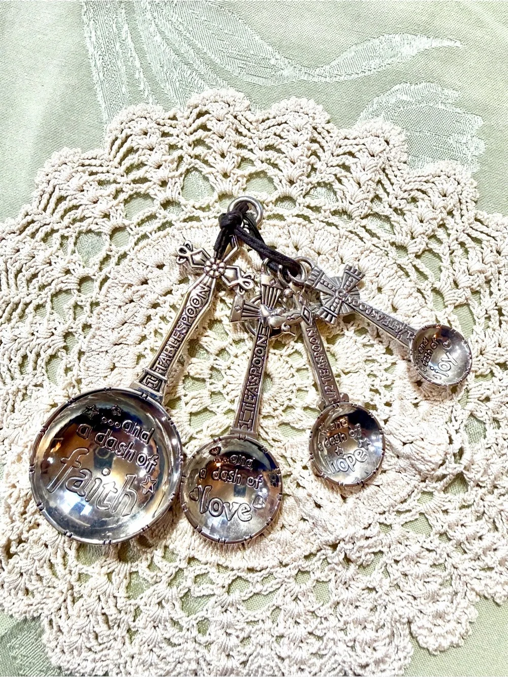 GANZ A Dash of Faith Love Hope Joy Measuring Spoon Set